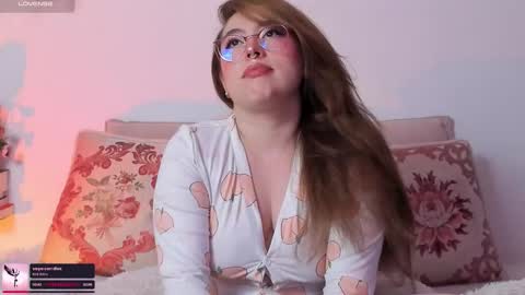 Juli  online show from November 2, 4:15 am