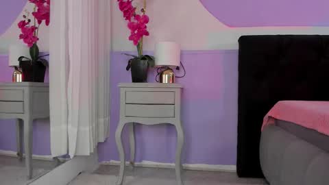Snapshot of julieta_cortes__ chatting on October 27, 12:09 pm Julieta  online show from October 27, 12:09 pm