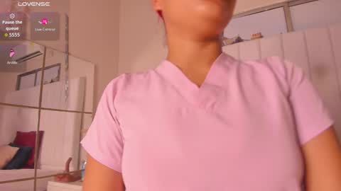 Julieta  IG juietaflower06 online show from January 14, 1:39 pm