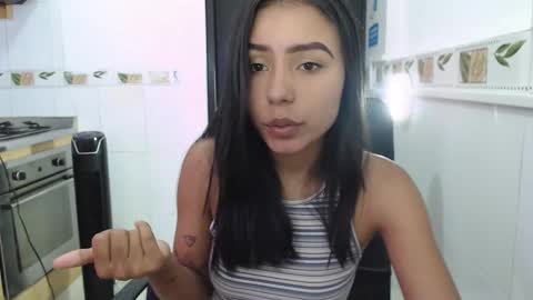 julieta_fn online show from November 5, 2:39 pm