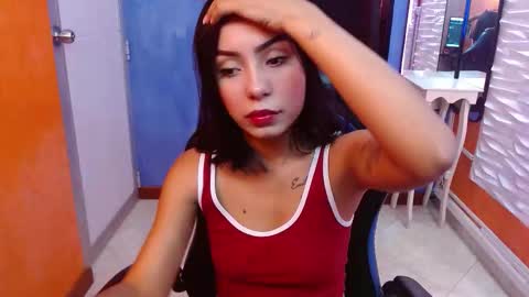 julieta_fn online show from February 12, 2:34 pm