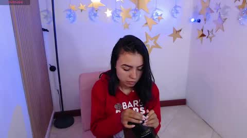 julieta_fn online show from May 9, 1:27 pm