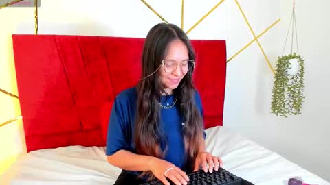 julieta_lein online show from January 9, 9:27 pm