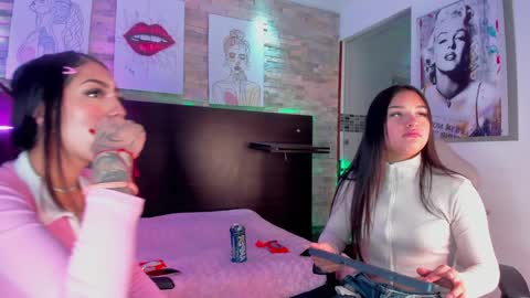 Snapshot of julieta_parker_ chatting on December 2, 4:20 pm Julieta online show from December 2, 4:20 pm