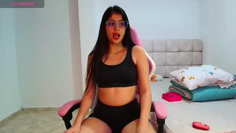 Snapshot of julieta_rose19 chatting on March 15, 12:16 am julieta_rose19 online show from March 15, 12:16 am