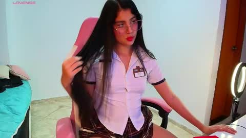 Snapshot of julieta_rose19 chatting on April 20, 1:08 am julieta_rose19 online show from April 20, 1:08 am