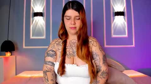 Snapshot of julieta_zc chatting on March 8, 3:32 am Julieta online show from March 8, 3:32 am