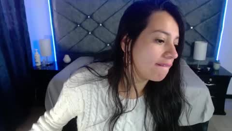 julietacollins06 online show from October 1, 2:23 pm