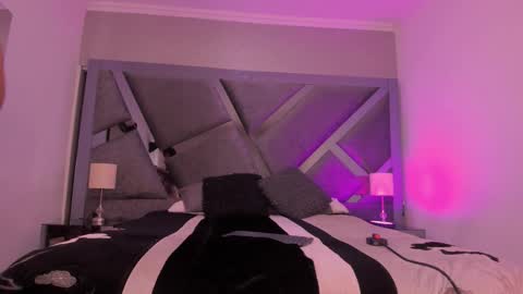 andara velez online show from October 18, 3:42 am