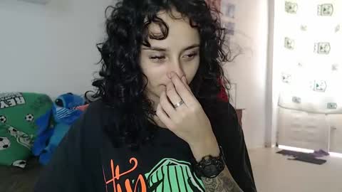 Julieta Jaguar online show from December 4, 3:21 pm