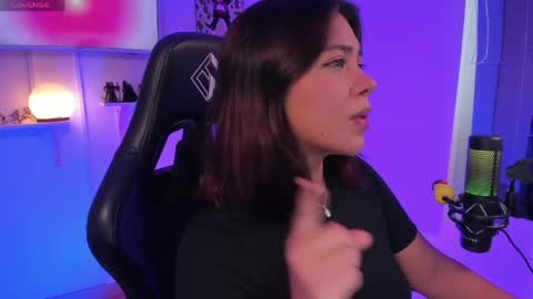 Julieta  online show from April 7, 8:20 pm