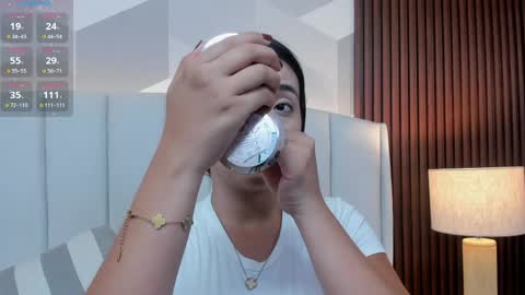 Julieta Santos online show from May 21, 6:48 pm