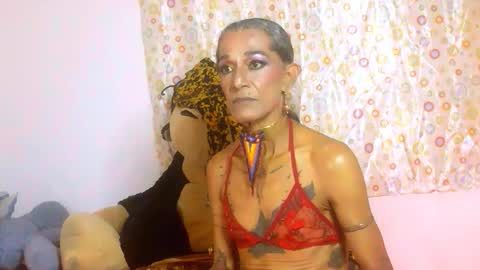 Julieth Wolf online show from February 10, 3:21 am