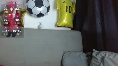 juliethamarquezz online show from July 10, 9:56 am