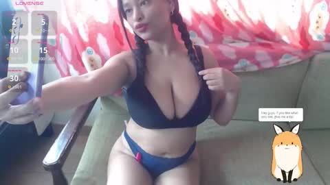 Snapshot of juliethserna chatting on October 10, 3:44 pm juliethserna online show from October 10, 3:44 pm