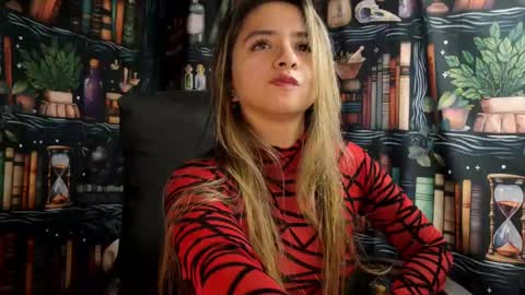 Snapshot of julietta__jackson chatting on February 13, 8:34 pm Julietta Jackson online show from February 13, 8:34 pm