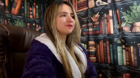 Snapshot of julietta__jackson chatting on March 2, 8:40 pm Julietta Jackson online show from March 2, 8:40 pm