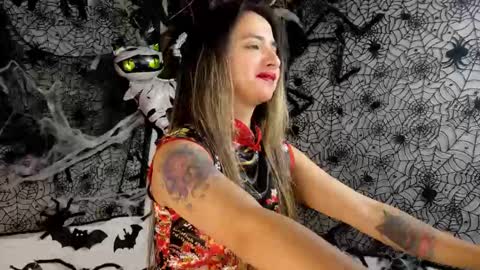 Snapshot of julietta__jackson chatting on October 18, 5:03 pm Julietta Jackson online show from October 18, 5:03 pm