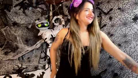 Snapshot of julietta__jackson chatting on October 29, 7:48 pm Julietta Jackson online show from October 29, 7:48 pm