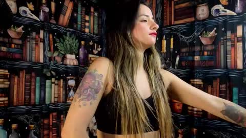 Snapshot of julietta__jackson chatting on November 19, 8:42 pm Julietta Jackson online show from November 19, 8:42 pm