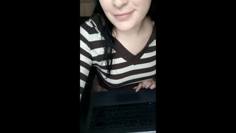 Snapshot of julietta_p chatting on April 5, 7:00 pm julietta_p online show from April 5, 7:00 pm