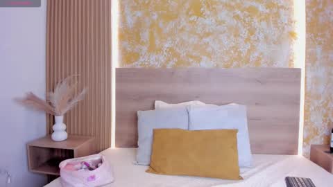 Julieta online show from February 19, 11:39 am