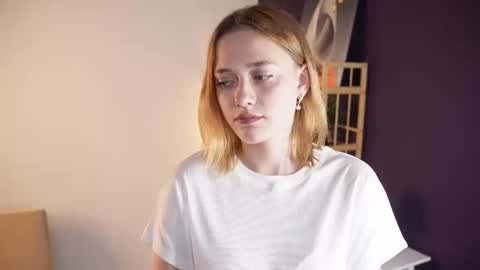 Snapshot of juliettakaniecki chatting on September 9, 3:50 am Mia online show from September 9, 3:50 am