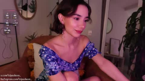 Snapshot of juliette_dee chatting on January 8, 9:34 pm Juliette Dee online show from January 8, 9:34 pm