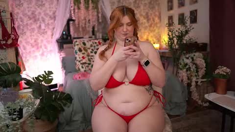 Snapshot of juliette_garden chatting on February 20, 1:13 am Here most days 3 online show from February 20, 1:13 am