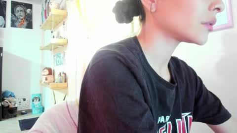 juliette online show from December 1, 8:03 pm