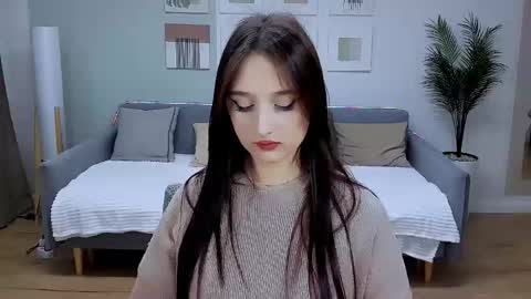 juliettemonli online show from June 6, 6:34 pm