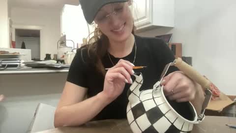 Snapshot of juliettetoken chatting on November 22, 6:12 am Goddess Endigo online show from November 22, 6:12 am