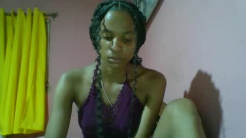 juliexexy online show from December 25, 10:37 pm