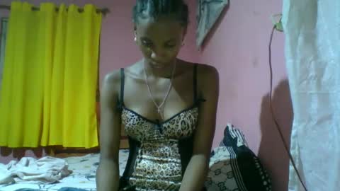 juliexexy online show from January 12, 7:42 pm