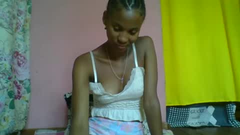 juliexexy online show from January 15, 5:29 am