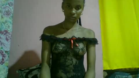juliexexy online show from January 15, 6:19 pm