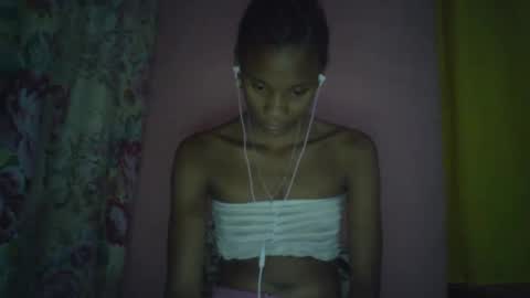 juliexexy online show from January 17, 5:19 pm