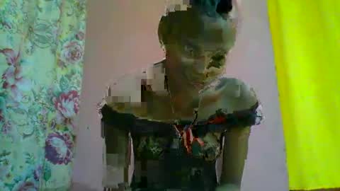 juliexexy online show from January 18, 12:15 pm