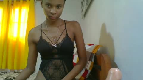 juliexexy online show from February 17, 4:31 am