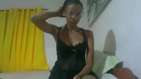 juliexexy online show from February 20, 2:29 am