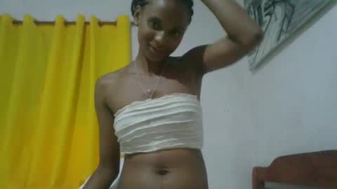 juliexexy online show from March 7, 5:28 pm