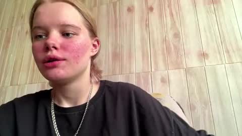Malin online show from June 19, 3:27 pm