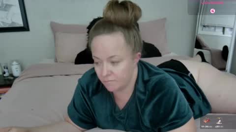 Juli Monroe online show from December 26, 3:06 am