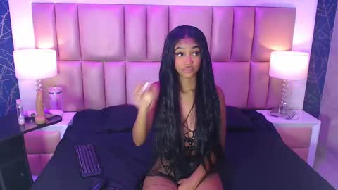 julitpink online show from October 2, 11:50 am