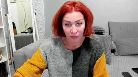 jullia_moor online show from December 5, 1:03 am