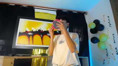 jullian online show from March 15, 7:20 pm