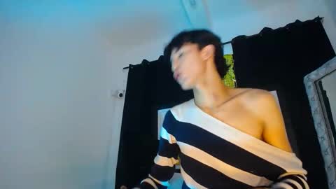 jullian online show from March 30, 8:32 pm