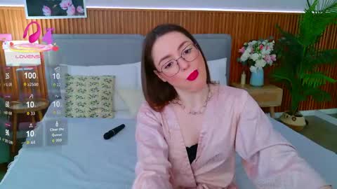 Julli online show from May 18, 5:02 am