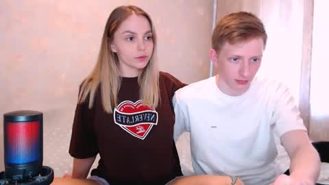 Snapshot of julsweet chatting on May 25, 7:47 am sweet online show from May 25, 7:47 am