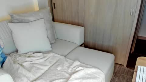 july_correa online show from January 15, 10:13 pm